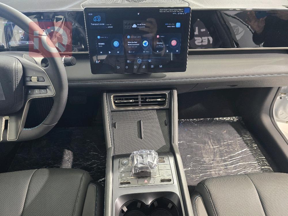 بي واي دي كوين L DM-i